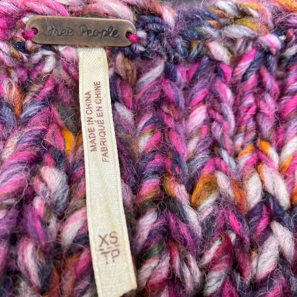 Free People sweater Women's Size S/P Purple Chunky Cable-Knit Wool Blend LS